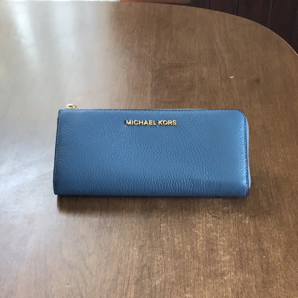 Michael Kors wallet